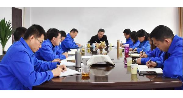 長嶺電氣黨委書記、董事長趙剛強到紡電公司調(diào)研時強調(diào) 盤活有效資產(chǎn) 深化改革改制
